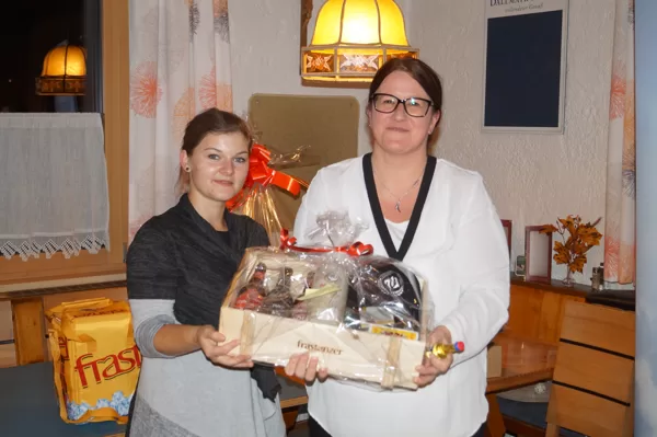 Kathrin freute sich über ein Probierpaket mit Kappe von FRASTANZER