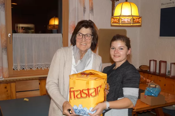Unsere liebe Hilde muss nicht durstig bleiben, daher ein  FRASTANZER Cool Bag